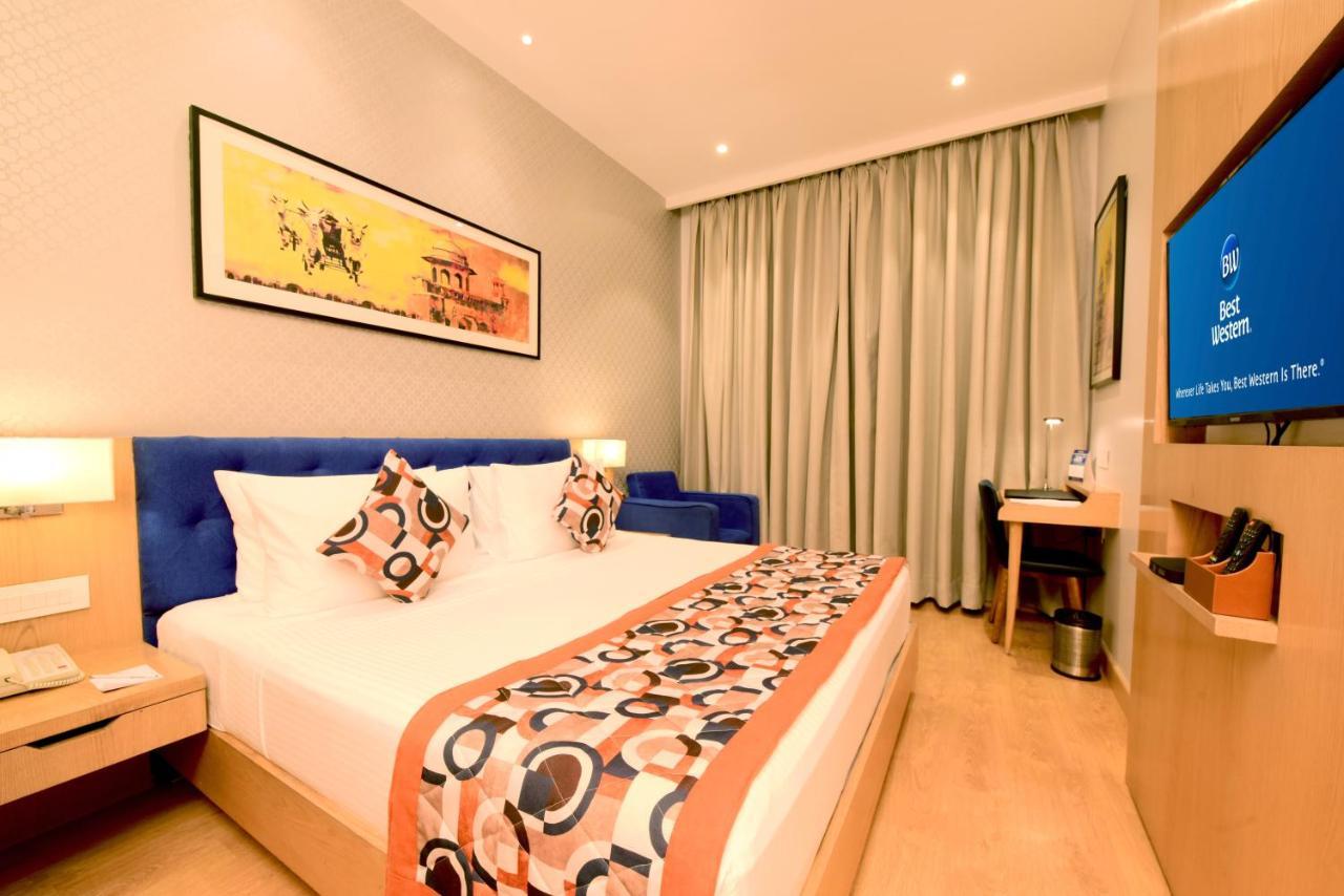 Surestay By Best Western Model Town Amritsar Exterior foto