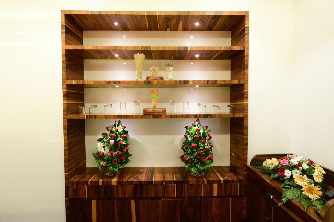 Surestay By Best Western Model Town Amritsar Exterior foto