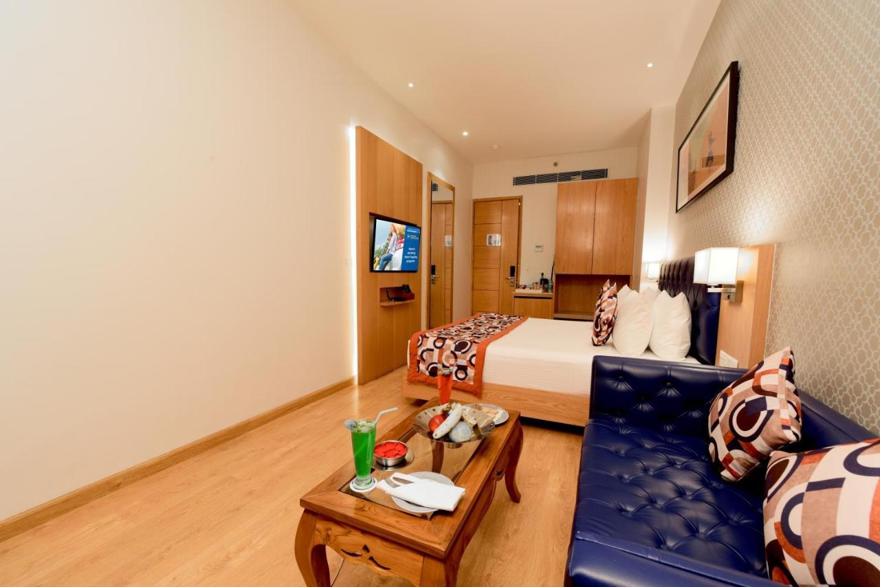 Surestay By Best Western Model Town Amritsar Exterior foto