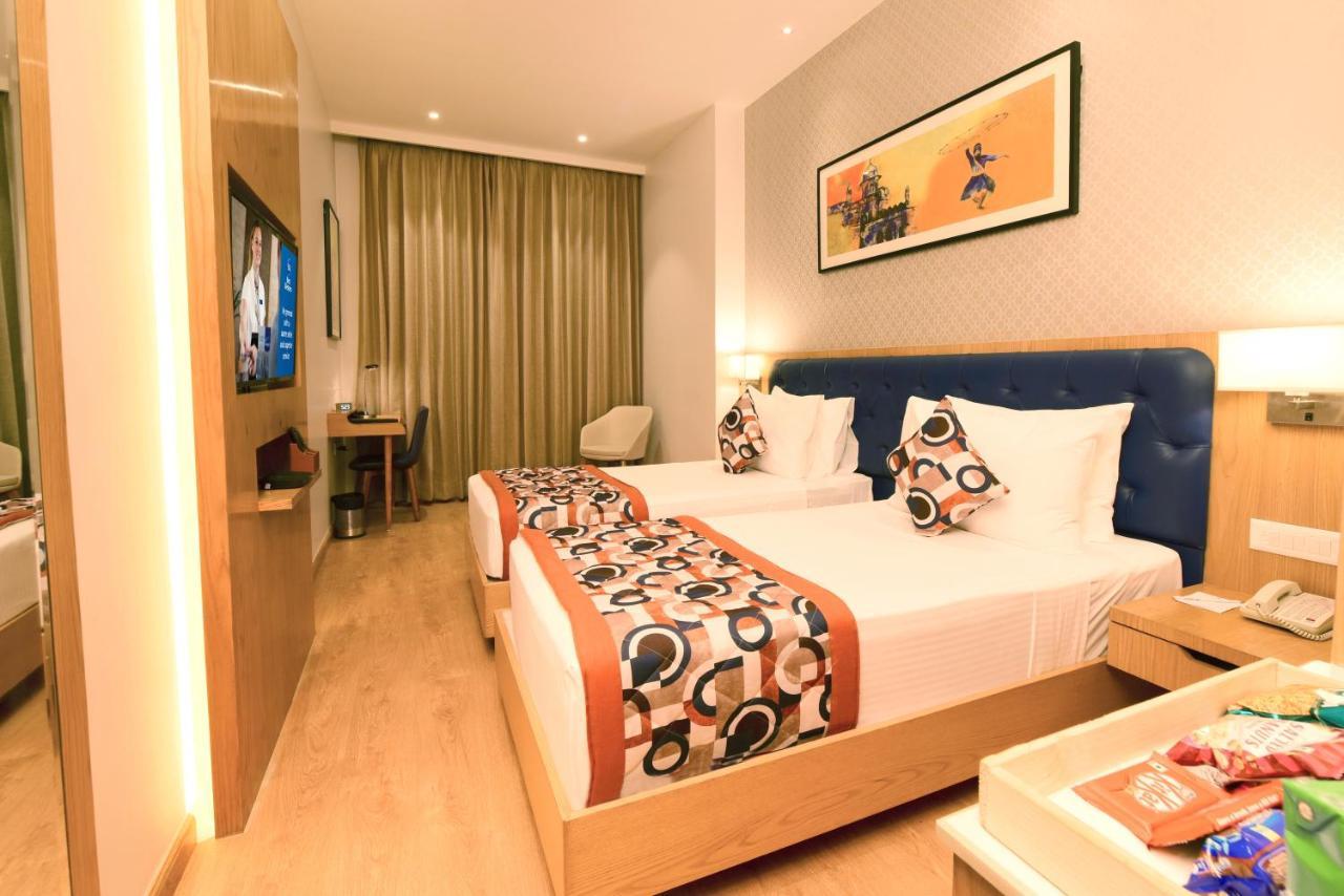 Surestay By Best Western Model Town Amritsar Exterior foto